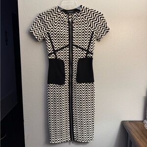 Yigal Azrouel Monochrome Zigzag Midi Dress